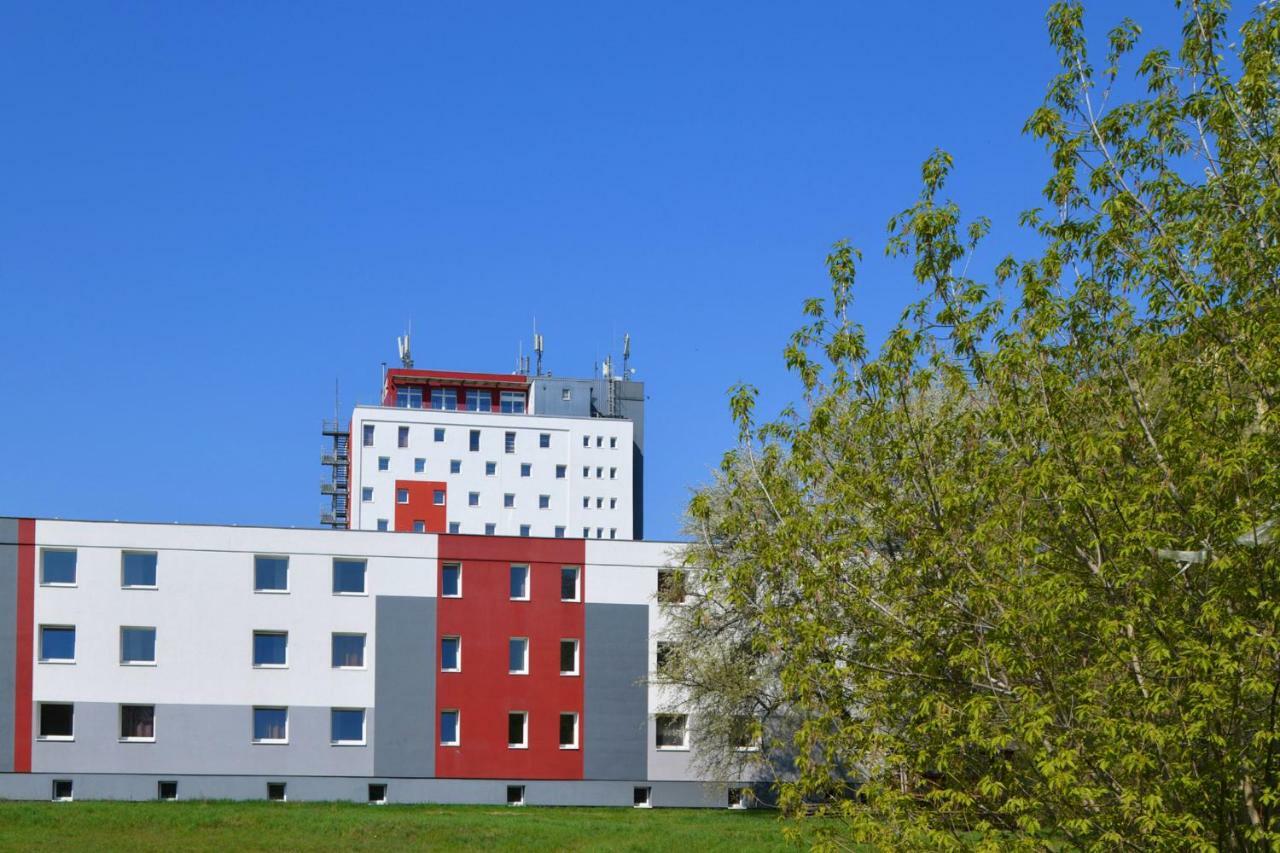 Skyhotel Merseburg Exterior foto